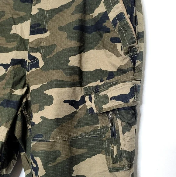 ECKO UNLTD Camoflague Cargo Shorts Men's Size 40 - Picture 4 of 11